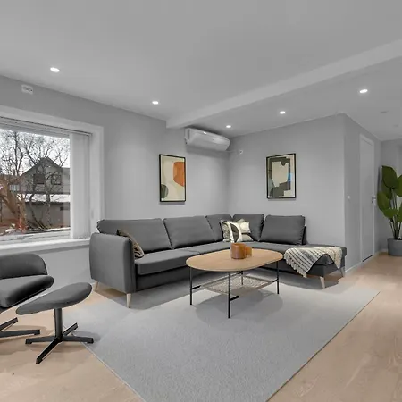 Arctic Pearl - Central House With 4 Bedrooms And 2 Bathrooms Tromso Exterior photo