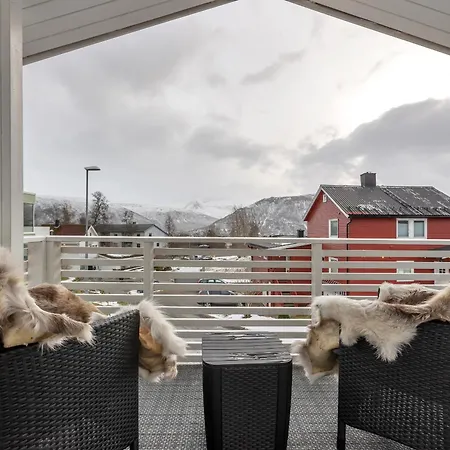Arctic Pearl - Central House With 4 Bedrooms And 2 Bathrooms Tromso Exterior photo