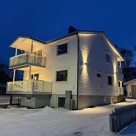 Arctic Pearl - Central House With 4 Bedrooms And 2 Bathrooms Tromso Exterior photo