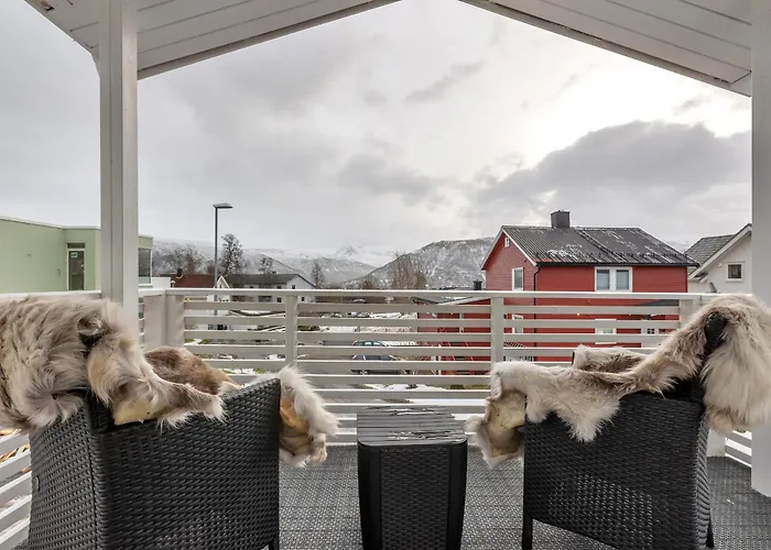 Arctic Pearl - Central House With 4 Bedrooms And 2 Bathrooms
